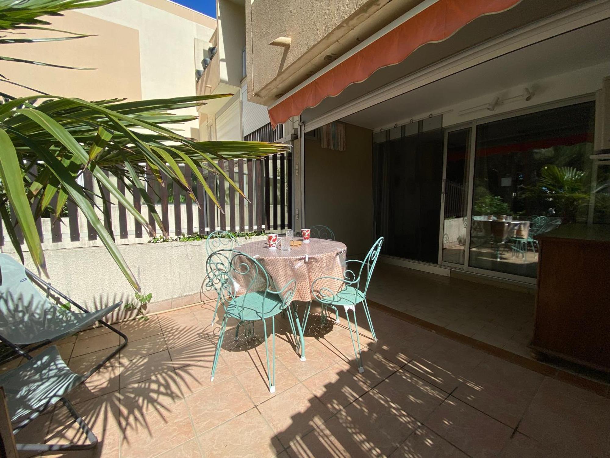 Sol-Y-Days Los Amigos, Studio 4 Couchages En Rez-De-Jardin, Avec Grande Terrasse Et Parking, A 250M De La Plage Le Grau-du-Roi Eksteriør billede