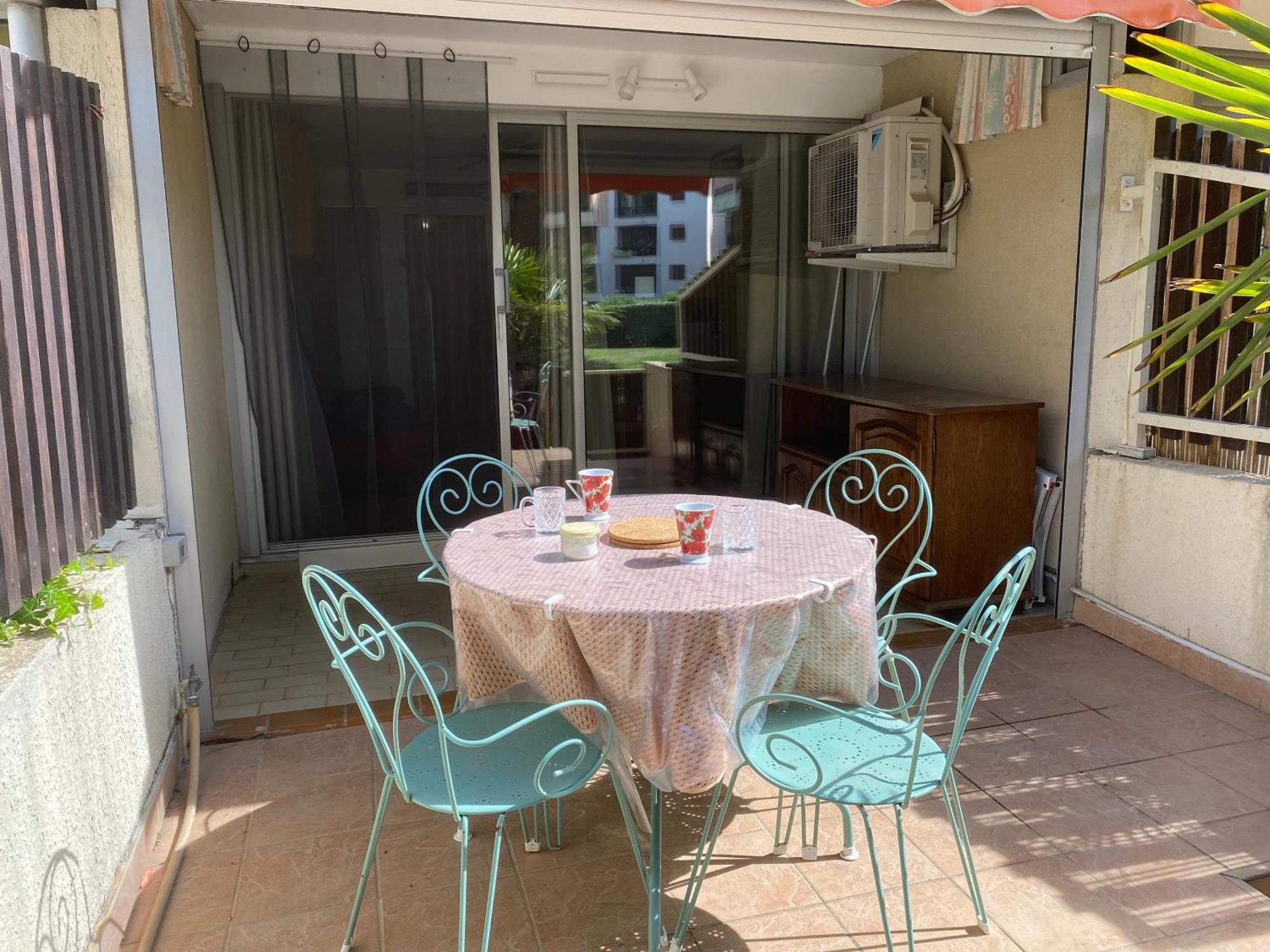 Sol-Y-Days Los Amigos, Studio 4 Couchages En Rez-De-Jardin, Avec Grande Terrasse Et Parking, A 250M De La Plage Le Grau-du-Roi Eksteriør billede
