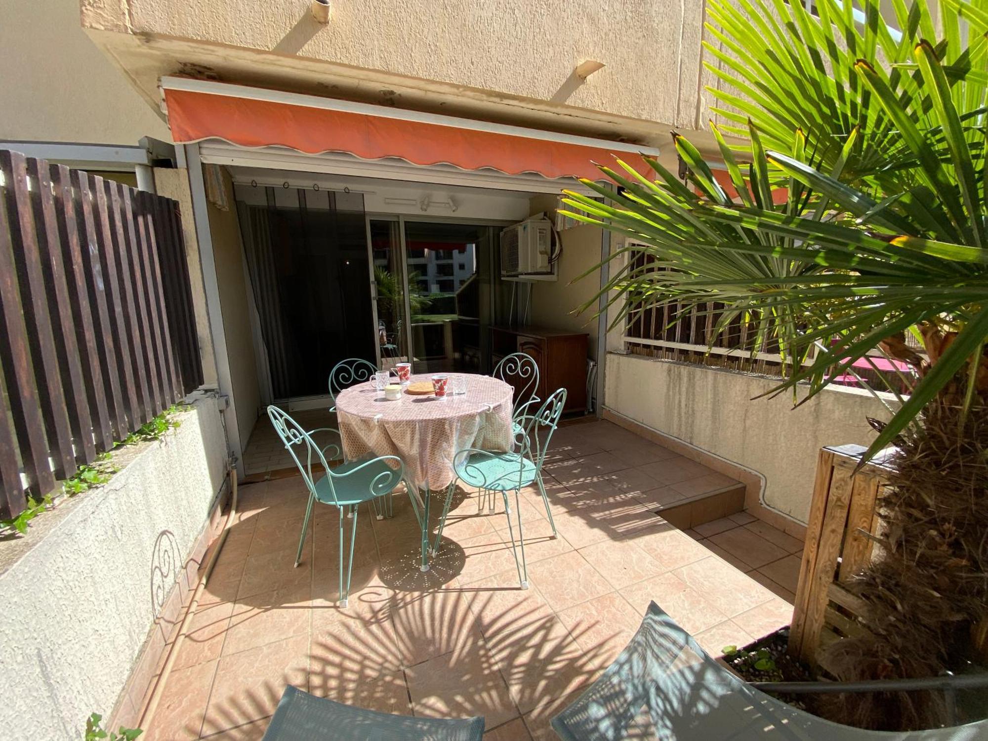 Sol-Y-Days Los Amigos, Studio 4 Couchages En Rez-De-Jardin, Avec Grande Terrasse Et Parking, A 250M De La Plage Le Grau-du-Roi Eksteriør billede